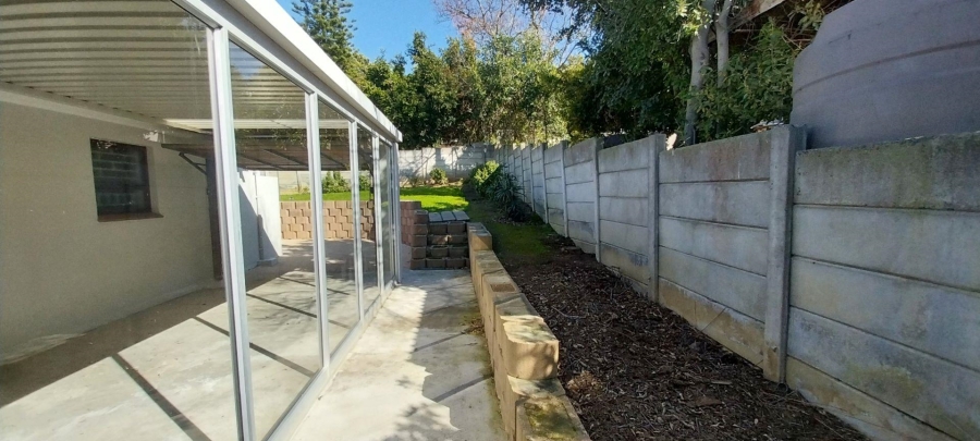 3 Bedroom Property for Sale in Loevenstein Western Cape